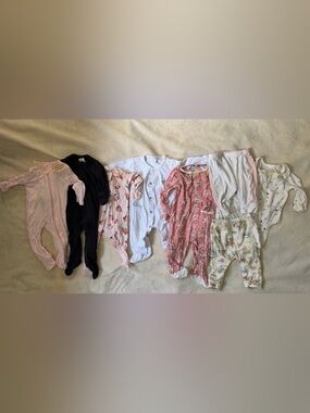 Bundle Lot of Baby Girl Infant 0-3 Set Clothing Sleepers, Pants, Onesies